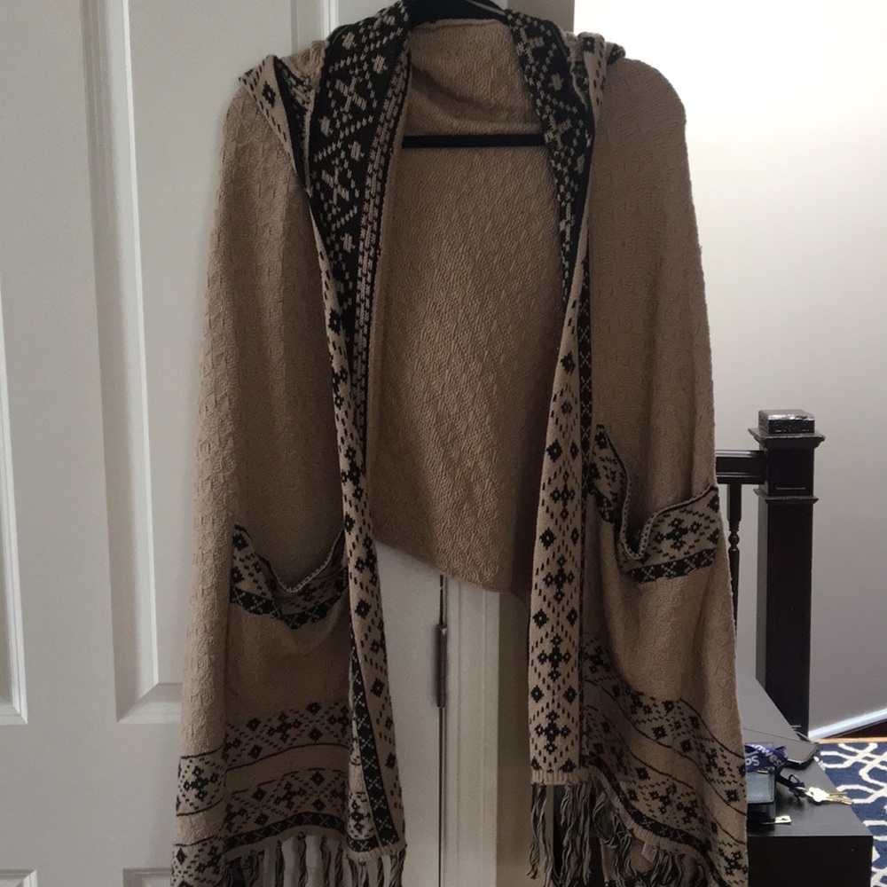 Pac Sun Kendall and Kylie Shawl